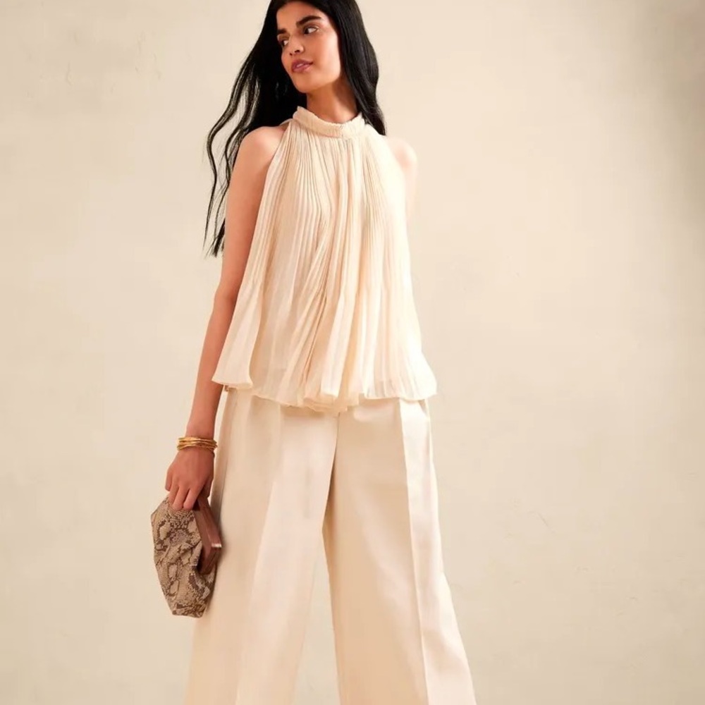 Banana Republic- Radiant Halter Tank - Medium NWT